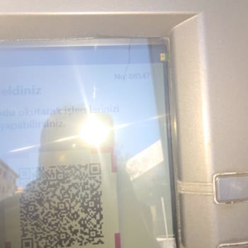 ATM'de Para Çekme Sorunu Ve İletişim Eksikliği