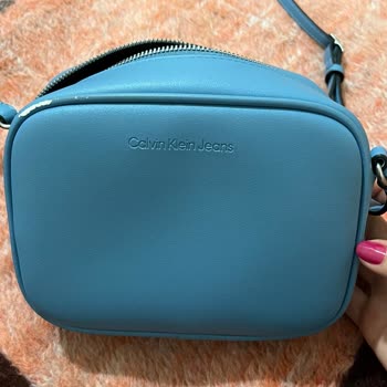 Calvin Klein Çantamda Soyulma Sorunu