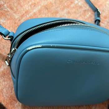 Calvin Klein Çantamda Soyulma Sorunu