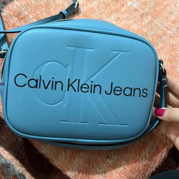 Calvin Klein Çantamda Soyulma Sorunu