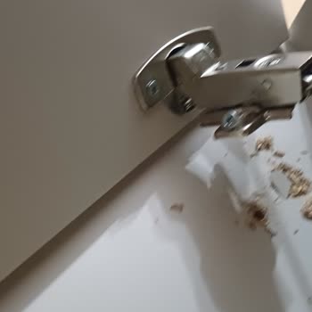 Alfemo'dan Teslimat Sonrası Hayal Kırıklığı: Monica TV Sehpası Sorunu