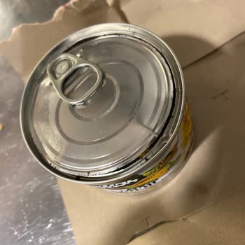 Açık Paketli Ve Bozulmuş Tukaş Mısır Konservesi