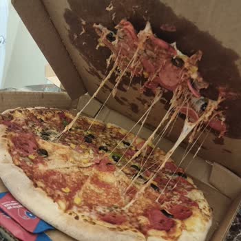 Domino's Şubesinde Saygısız Hizmet Ve Eksik Ürün Teslimatı