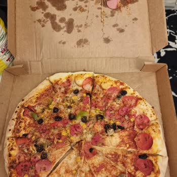 Domino's Şubesinde Saygısız Hizmet Ve Eksik Ürün Teslimatı