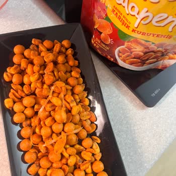 Migros'tan Aldığım Kuruyemişten Çöp Çıktı!