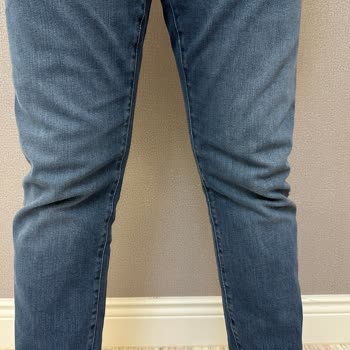 Mavi Kot Pantolonlarda Kalite Düşüklüğü Ve Diz İzi Sorunu