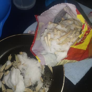 Feast Buzlu Bamya Paketinde Gramaj Sorunu!