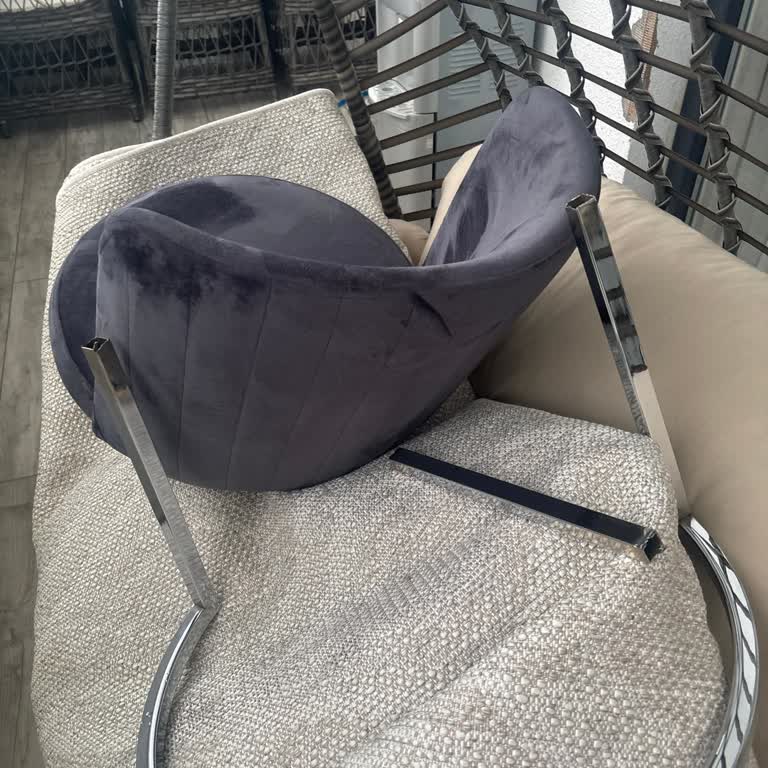 Livello Mobilya'dan Aldığım Sandalyeler Hayal Kırıklığı Yarattı