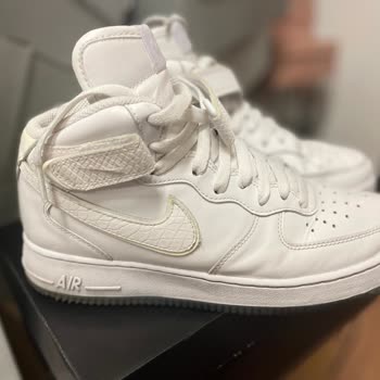 Nike Ayakkabıda Taban Açılması Ve S* Alma Sorunu