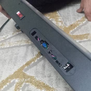 Robo Kırık Konsol Ve Sessiz Müşteri Hizmetleri