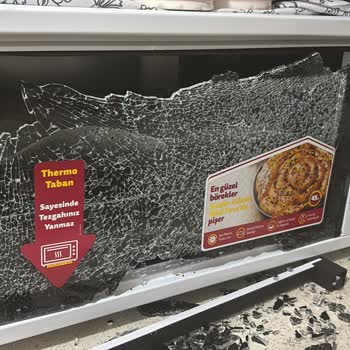 Patlayan Fırın Camı Ve İlgisiz Müşteri Hizmetleri