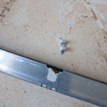 Mutfak Çekmecesi Frenli Ray Sorunu