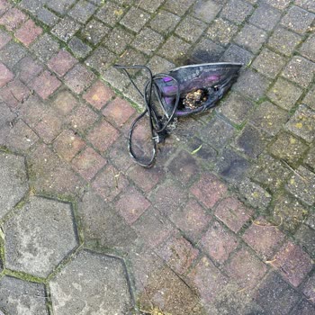 Altus Ütüde Dikey Kullanım Sorunu Ve Müşteri Hizmetleri Desteği Eksikliği