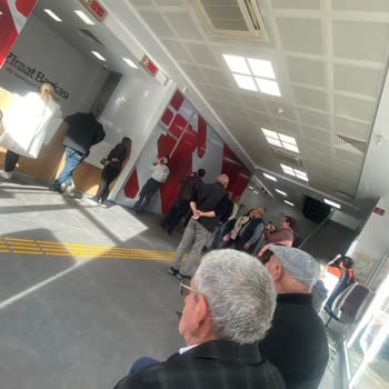 Ziraat Bankası Gişe Hizmetlerinde Yetersizlik