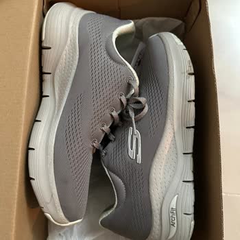 Skechers Ayakkabıda Erken Taban Çökmesi Sorunu