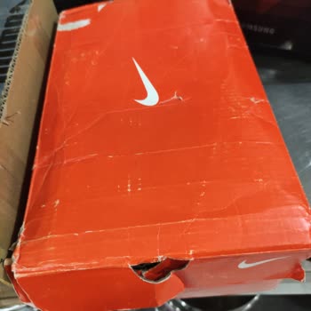 Hepsiburada'dan Gelen Sahte Nike Ayakkabı Şoku