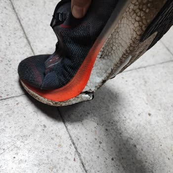 Spor Ayakkabıda Garanti Sorunu Ve Müşteri Memnuniyetsizliği