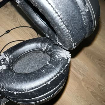 Rampage Kulaklık Pedleri Hızla Yıpranıyor