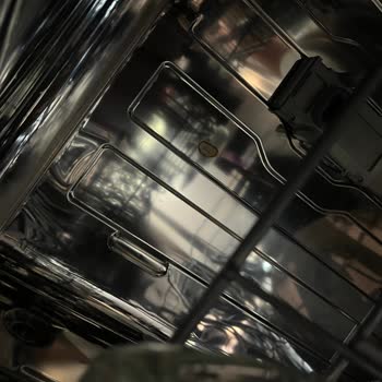 Arçelik Dishwasher Rusted Inside and Failed to Wash or Dry Dishes Properly