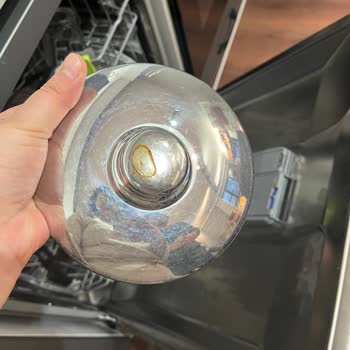 Arçelik Dishwasher Rusted Inside and Failed to Wash or Dry Dishes Properly