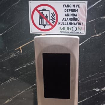 Sürekli Arızalanan Asansör Ve İlgisizlik
