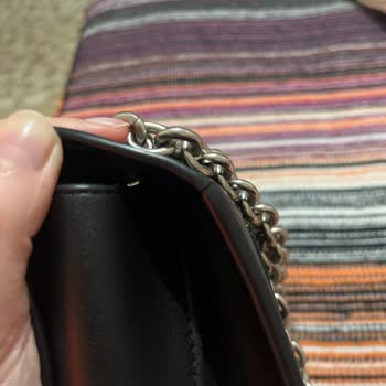 Calvin Klein Çantada Kalitesiz Deri Sorunu