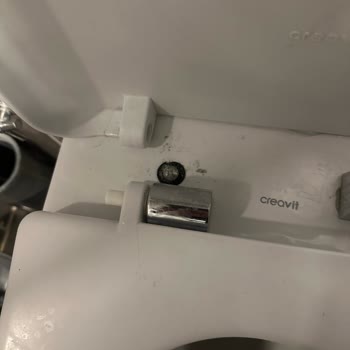 Klozet Kapağı Sorunu Ve İletişim Eksikliği