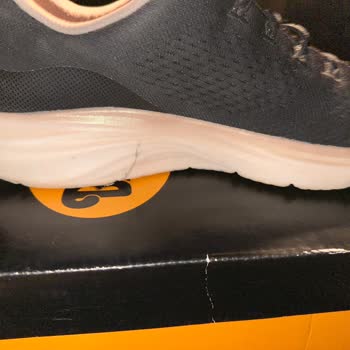 Boyner'den Aldığım Sneakers Ayakkabının Kalitesi Hayal Kırıklığı Yarattı