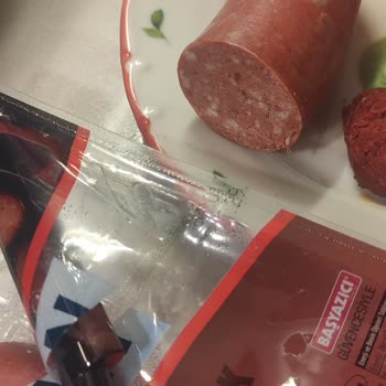 İnan Marka Sucukta Şaşırtıcı İçerik