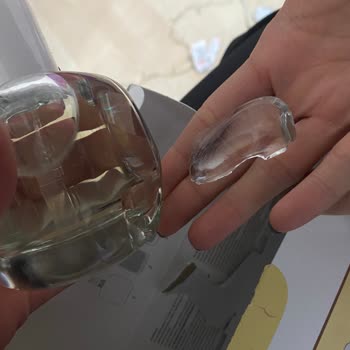 Kırık Parfüm Ve Yetersiz Çözüm