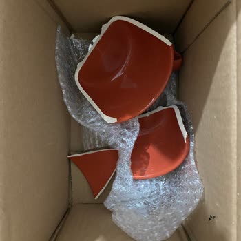 Kırık Kupa Ve Paketleme Sorunu Hayal Kırıklığı Yarattı