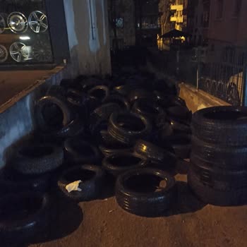 Apartman Garajında Hurda Lastik Sorunu