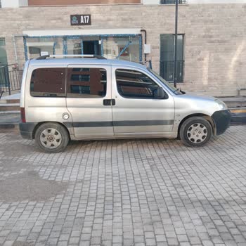 Peugeot Araç Fotoğrafları Ve Ruhsat Onay Sorunu