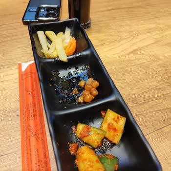 Lezzetsiz Yemek Ve Çözüm Üretemeyen Çalışanlar