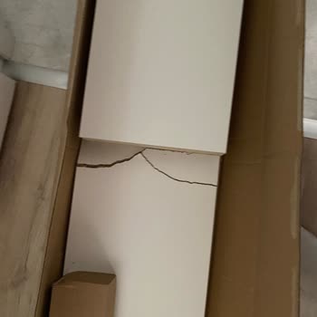IKEA'dan Gelen Kırık Ürün Ve İlgisizlik