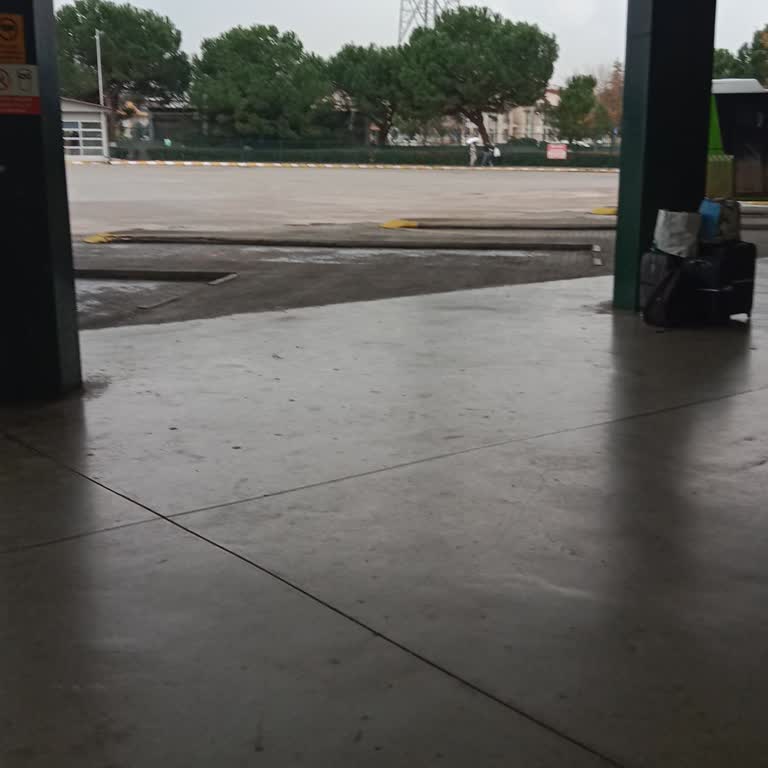 Geç Kalkan Otobüs Ve Yetersiz Bilgilendirme