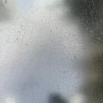 Volkswagen Kalitesiz Kaput Filmi Boya Hasarına Yol Açtı!