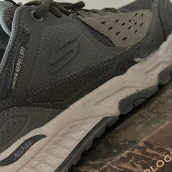 Skechers Ayakkabıda Beklenmedik Yırtılma Sorunu