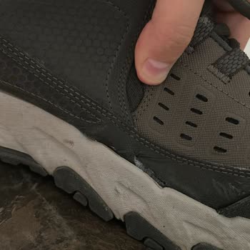 Skechers Ayakkabıda Beklenmedik Yırtılma Sorunu