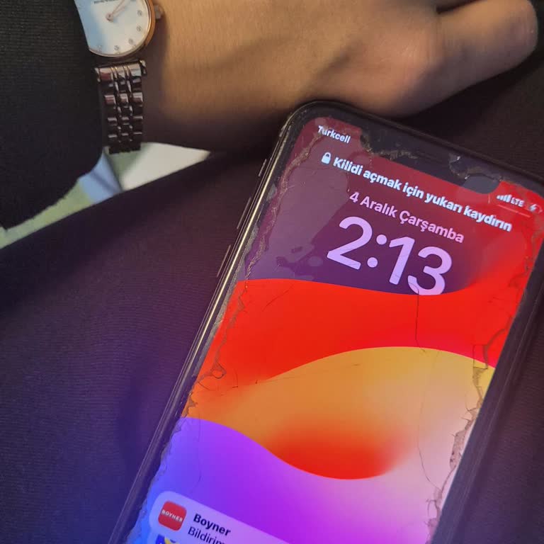 Arızalı Saat Ve Yetersiz Müşteri Hizmetleri Deneyimi