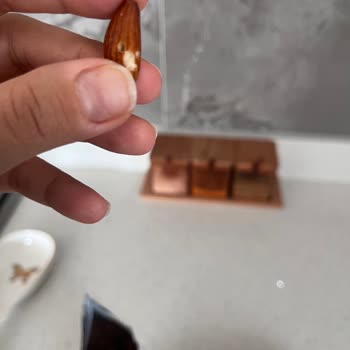 Peyman Çiğ Bademde Kurt Şoku Müşteri Güvenini Sarstı