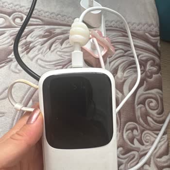 Моя Baseus Powerbank быстро разряжается и теряет соединение