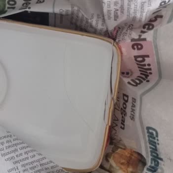 Kırılan Fincan Takımı Ve Mağduriyet