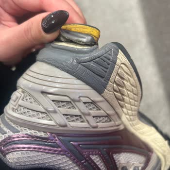 Kuşadası SuperStep Mağazasında Ayakkabı Sorunu Ve İlgisizlik