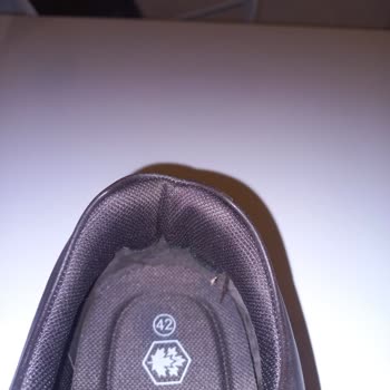 FLO Mağazasından Aldığım Ayakkabı Ayağımı Yaraladı