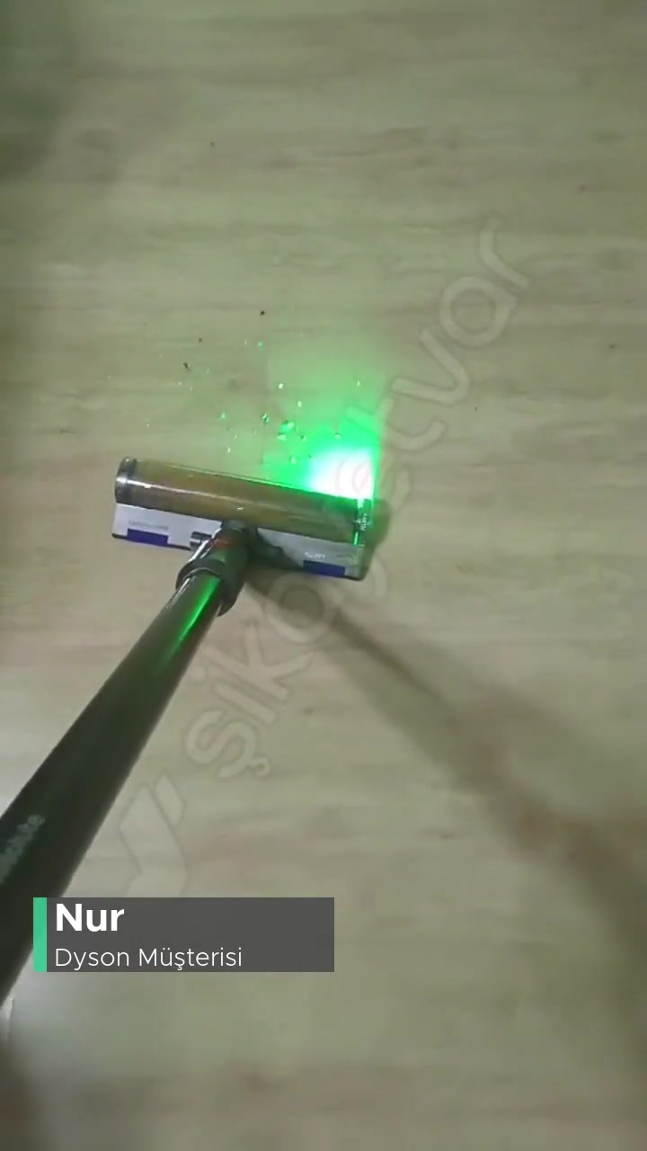 Dyson V 15 Süpürmüyor Kusuyor! videonun kapak resmi