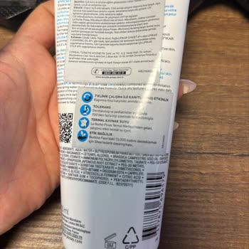 La Roche-Posay Lipikar Baume Caused Burning and Redness