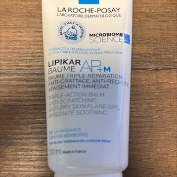 La Roche-Posay Lipikar Baume Caused Burning and Redness