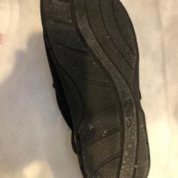 Ceyo Terlik Halıları Boyuyor, Değişim Talebi Reddediliyor