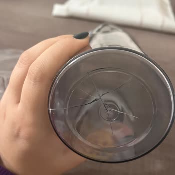 Kırık Karıştırma Haznesi Ve Müşteri Hizmetleri Sorunu